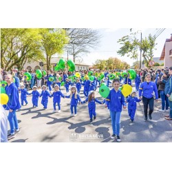 Desfile Cívico Militar acontece na Avenida Brasil, em Balsa Nova